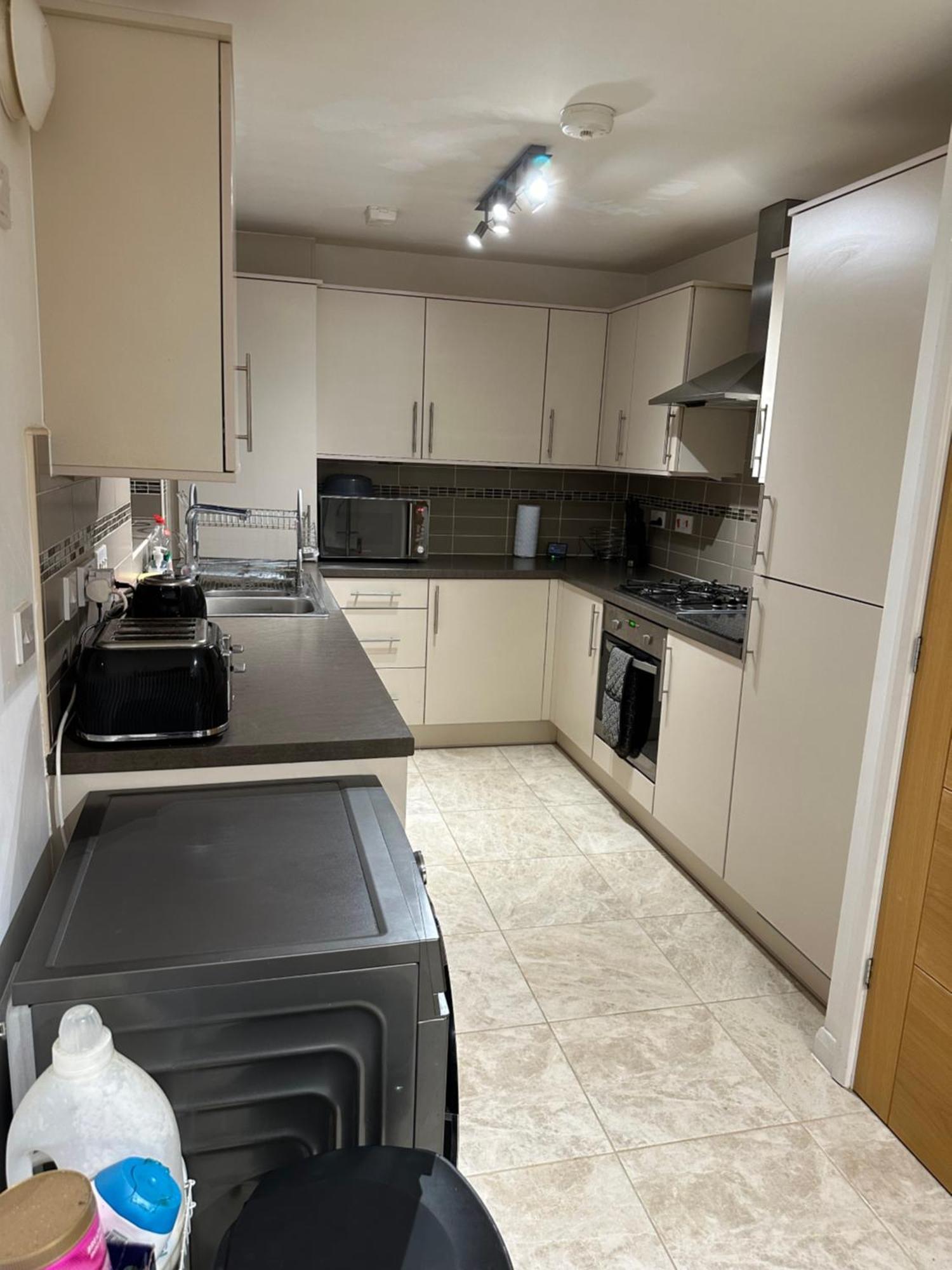Cosy Double Bedroom In Newcastle Upon Tyne - Access To Shared Kitchen, Shared Lounge And Shared Conservatory Areas Inc Sky Tv And Netflix エクステリア 写真